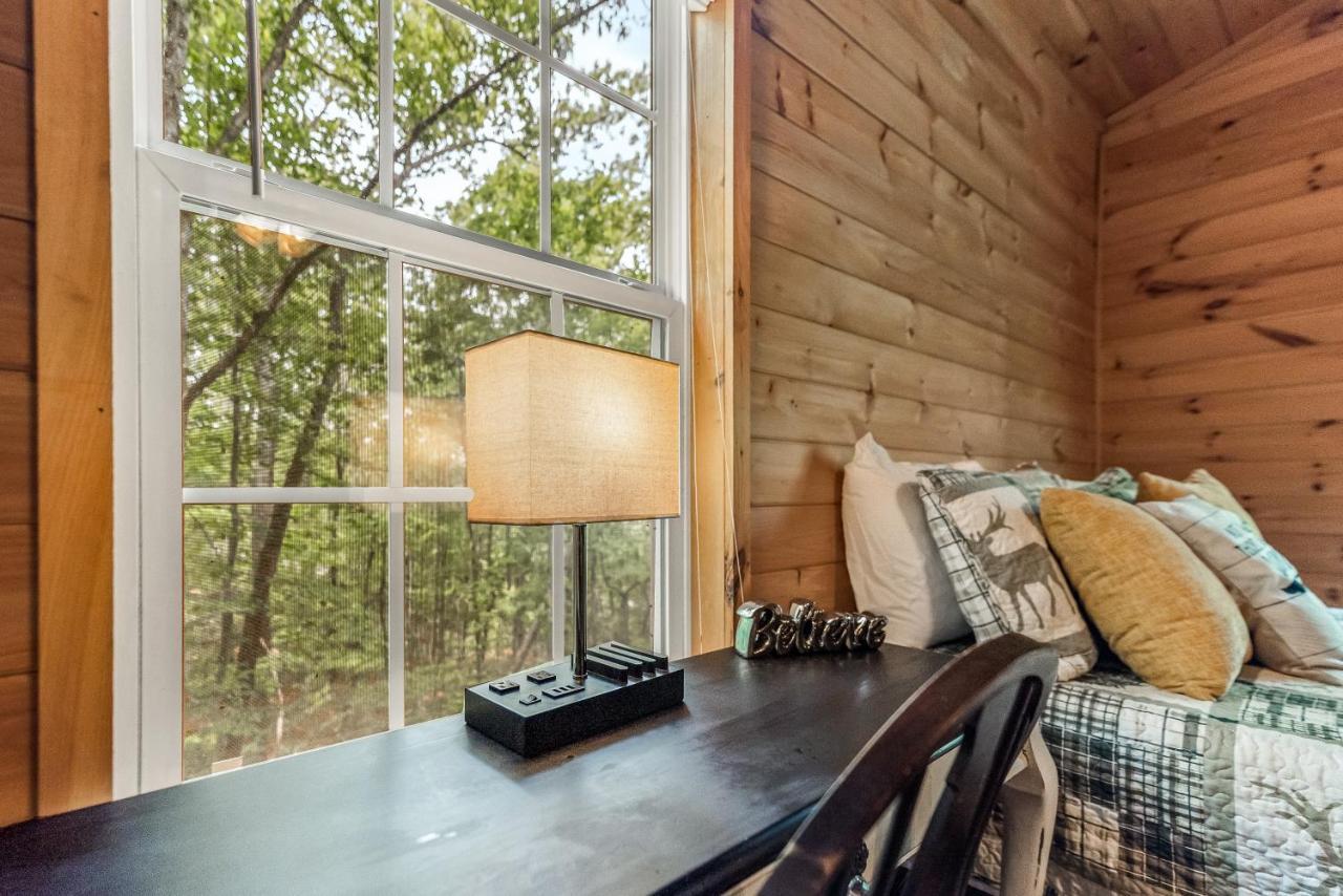 Serenity Escape Treehouse On 14 Acres Near Little River Canyon Fort Payne Exterior photo